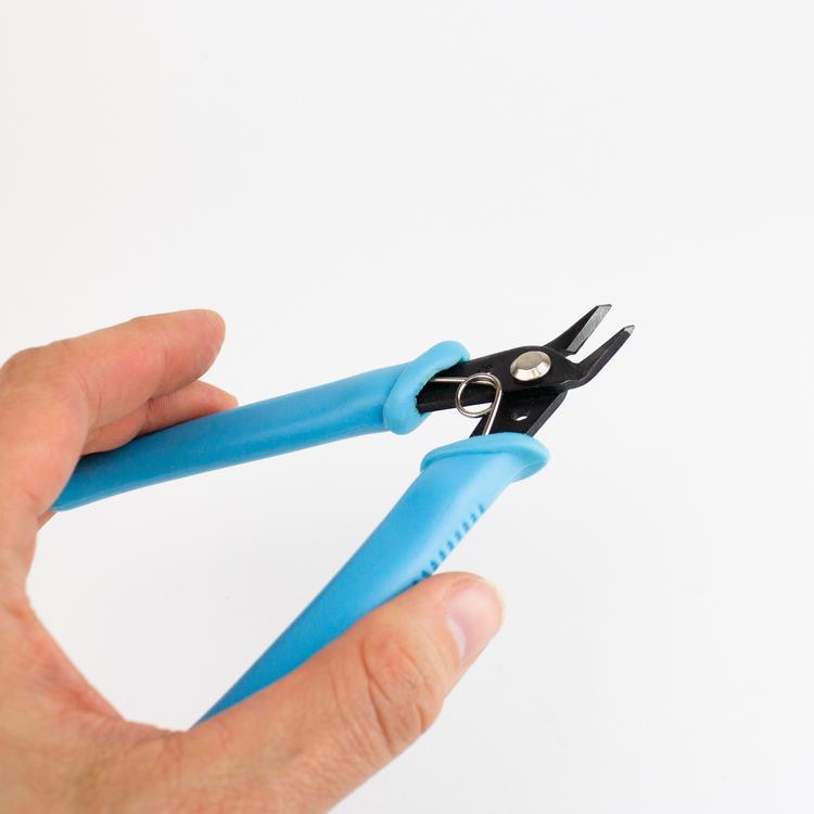 Chargez l&#39;image dans la visionneuse de la galerie, Excel Spring Loaded Soft Grip Pliers - Sprue Cutter (blue)
