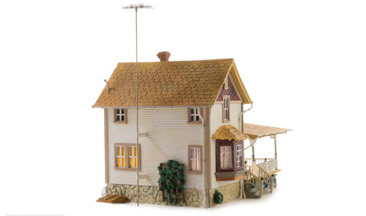 Woodland Scenics Corner Porch House - Built & Ready(R) Landmark Structures(R) -- Assembled