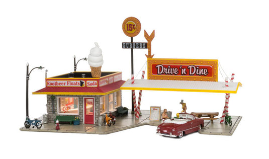 Woodland Scenics Drive n' Dine - Built-&-Ready Landmark Structures(R) -- Assembled - 7-3/4 x 5-1/4  19.7 x 13.3cm