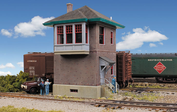 Walthers Cornerstone PRR Block & Interlocking Station -- Kit - 2-7/16 x 3-1/8 x 4-7/8  6.1 x 7.9 x 12.3cm