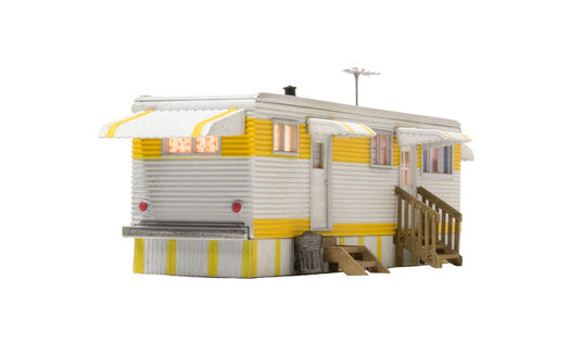 Woodland Scenics Sunny Days Trailer w/Lights - Built-&-Ready(R) Landmark Structure(R) -- Assembled