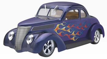 Revell 1/27 '37 Ford Coupe Street Rod SL2