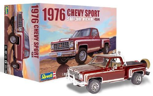 Revell 1/24 '76 Chevy Sport Stepside Pickup 4x4