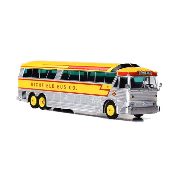 Iconic Replicas 1:87 1970 MCI MC-7 : Richfield Bus Lines