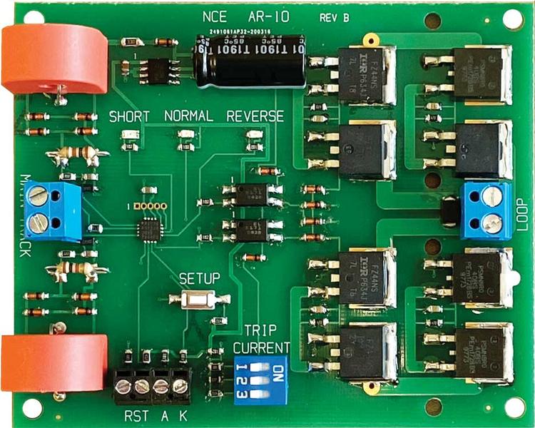 Chargez l&#39;image dans la visionneuse de la galerie, NCE AR-10 DCC Auto Reverse Module - Suitable for 1 to 10amp DCC Systems
