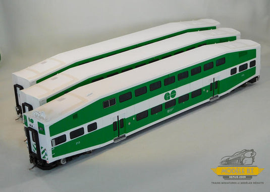 Rapido Trains HO BBD BiLevel Commuter Car - GO Transit 3 car set #1