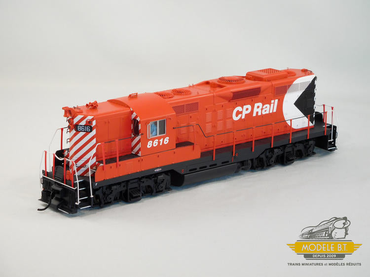 Chargez l&#39;image dans la visionneuse de la galerie, Walthers Proto HO EMD GP9 - LokSound DCC &amp; Sound - CP Rail #8616
