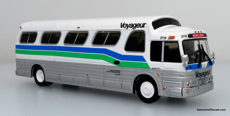 Chargez l&#39;image dans la visionneuse de la galerie, Iconic Replicas 1:87 GM 4107 : Autobus Voyageur
