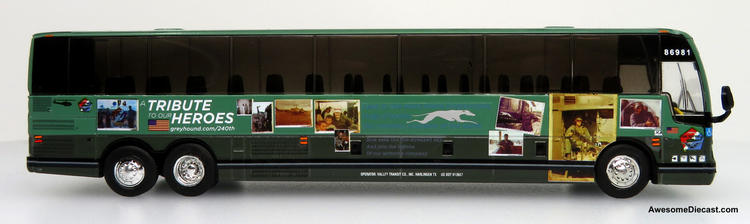 Chargez l&#39;image dans la visionneuse de la galerie, Iconic Replicas 1:87 Prevost X3-45 : Greyhound - Tribute to Heroes
