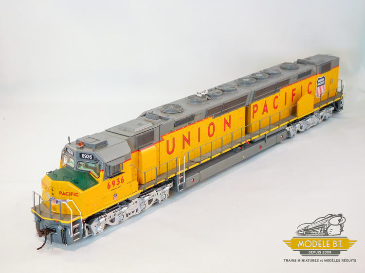 Chargez l&#39;image dans la visionneuse de la galerie, Athearn Genesis HO DDA40X w/DCC &amp; Sound, UP #6936
