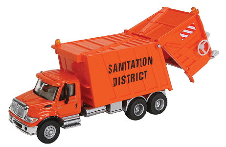 Walthers SceneMaster International 7600 Garbage Truck Orange